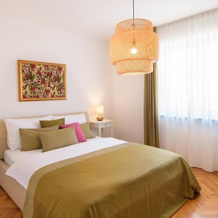 Julie City Centre Porec Apartment Kültér fotó