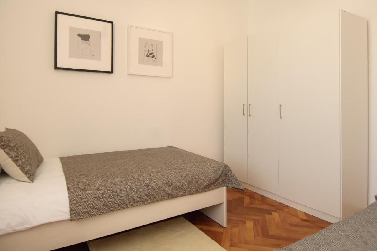 Julie City Centre Porec Apartment Kültér fotó