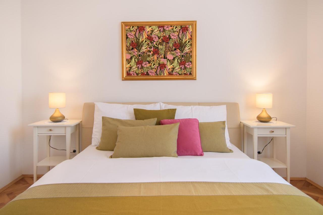 Julie City Centre Porec Apartment Kültér fotó